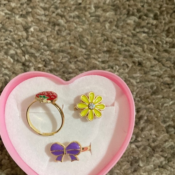 Charming Kids Ring Trio - Strawberry, Daisy, Bow - Picture 4 of 4